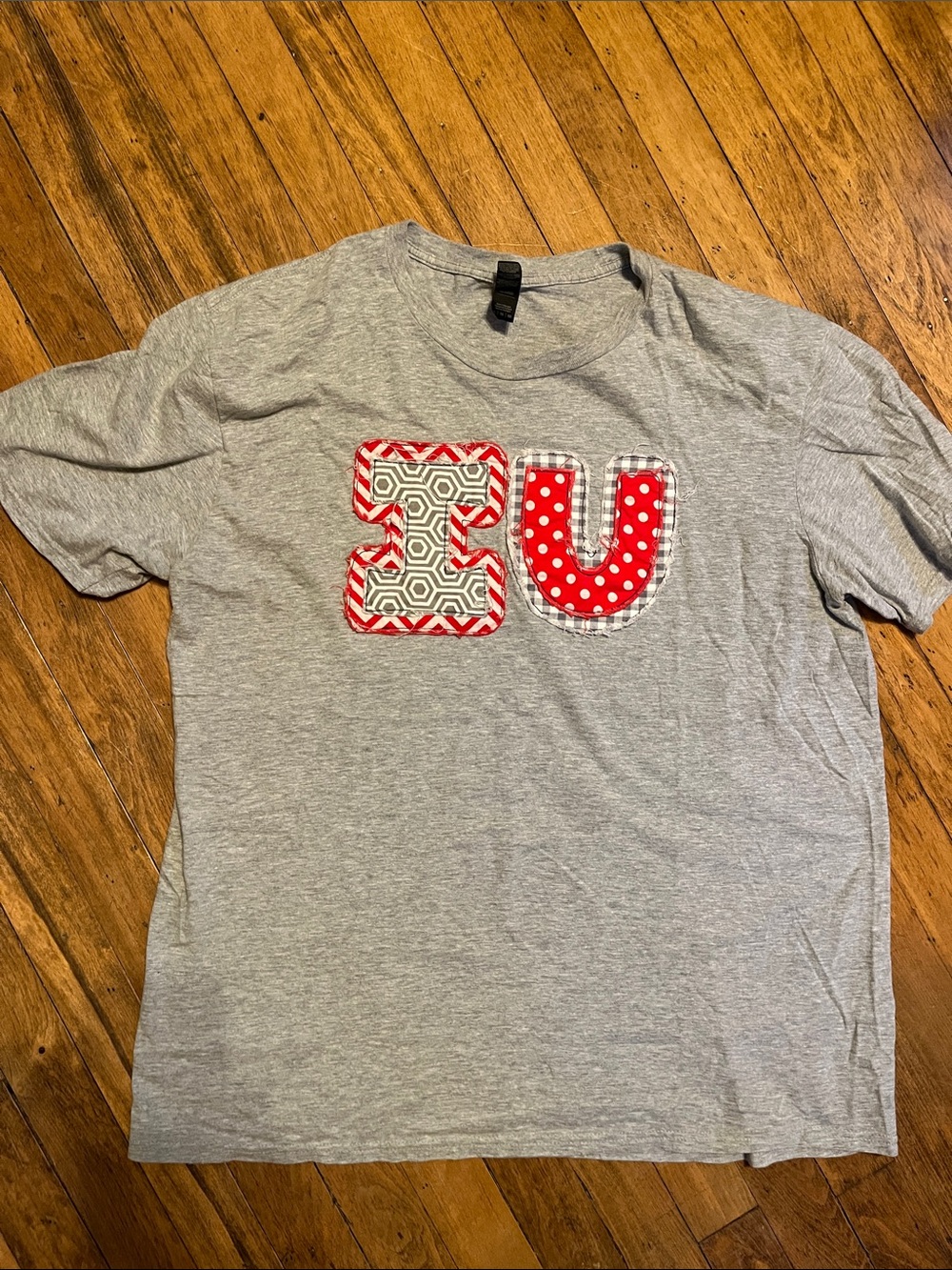 Anvil Gray Short-Sleeve T-Shirt with IU Patterned Appliqué - Indiana University